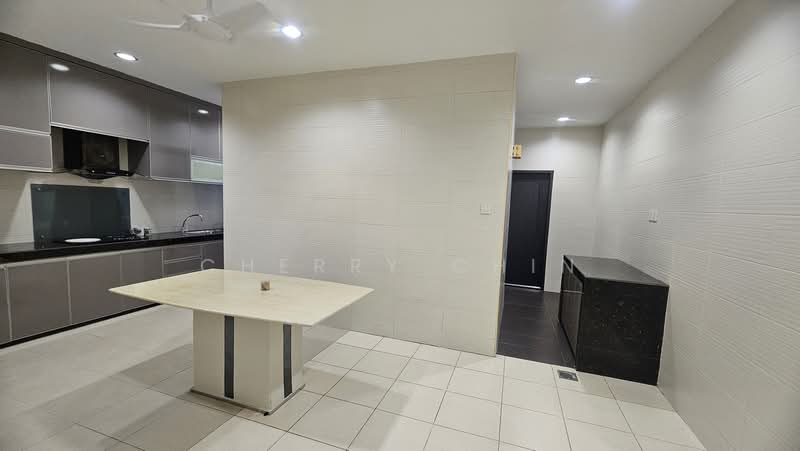 Rumah Teres 2 Tingkat untuk Disewa di Bandar Bukit Raja (Klang) - Cherry Chin - Kitchen - PropertyGuru.com.my
