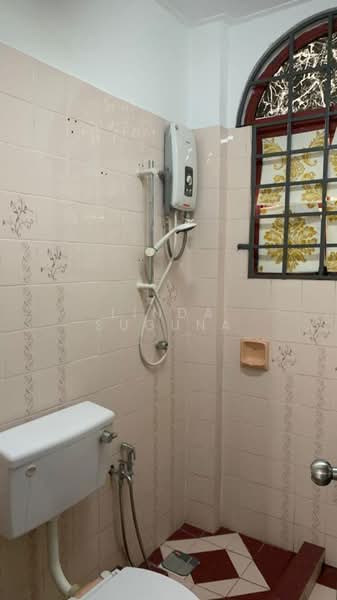 Apartment for Sale at Subang Jaya Lafite - Linda Suguna - Bathroom - PropertyGuru.com.my