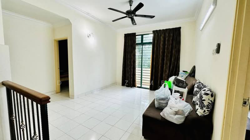 3-storey Terraced House for Sale in Taman Warisan Indah (Dengkil) - Adzura Zamedin - Living Room - PropertyGuru.com.my