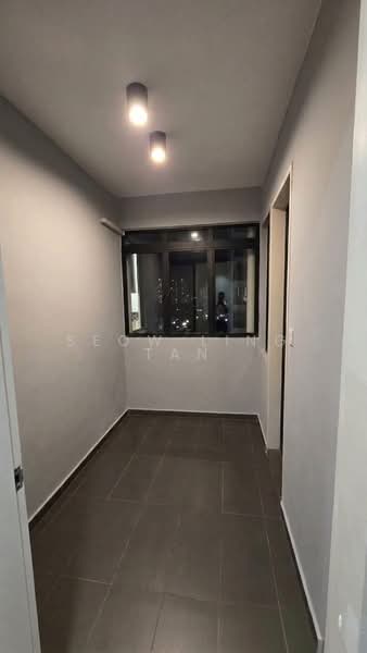 Condominium for Rent at Paragon 3 - Seow Ling Tan - Corridor - PropertyGuru.com.my