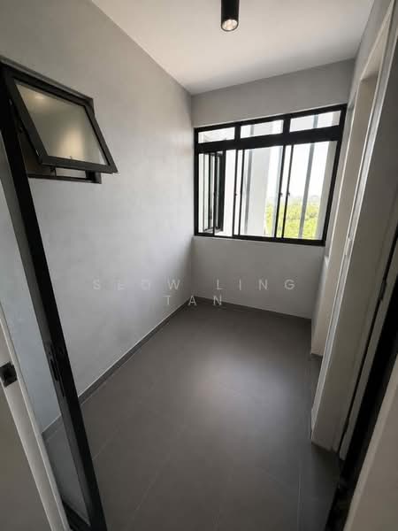 Condominium for Rent at Paragon 3 - Seow Ling Tan - Balcony - PropertyGuru.com.my