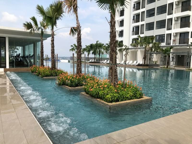 Servis Apartment untuk Disewa di Tiara Imperio Residence - Jamie Leong - Pool - PropertyGuru.com.my