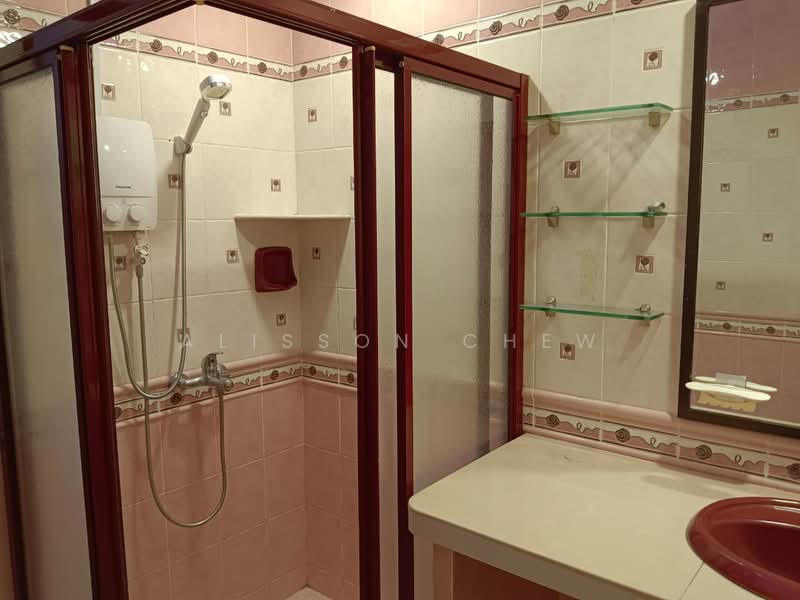 Rumah Teres untuk Dijual di Sungai Ara (Penang) - Alisson Chew - Bathroom - PropertyGuru.com.my