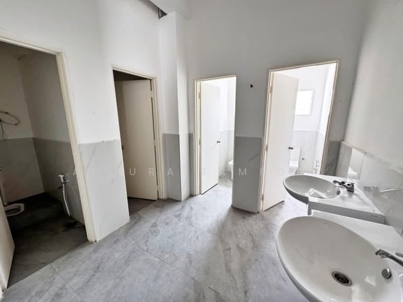 Kilang untuk Dijual di Kampung Bukit Changgang (Tanjong Duabelas) - Adzura Zamedin - PropertyGuru.com.my