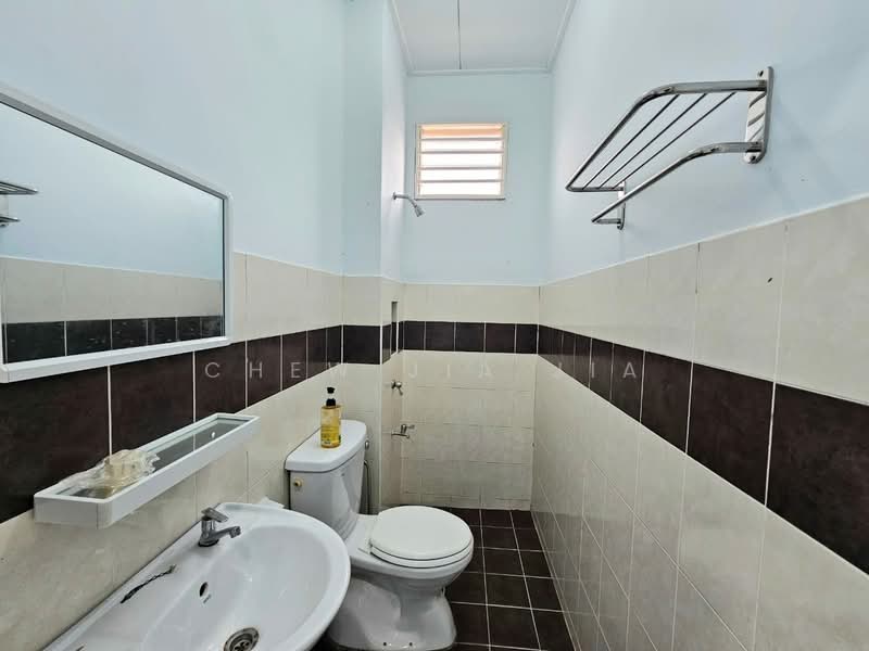 2-storey Terraced House for Sale in Taman JP Perdana (Johor Bahru) - Chew Jia Jia - Bathroom - PropertyGuru.com.my