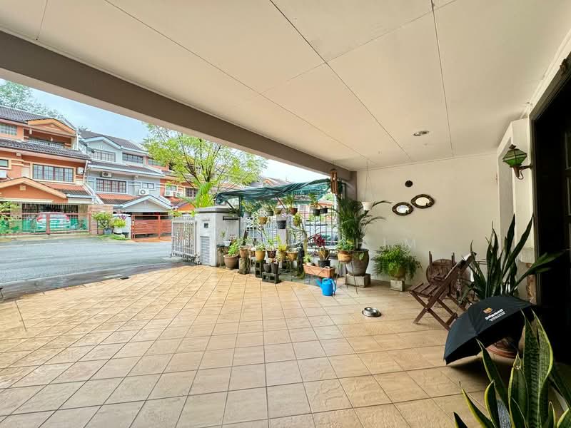 2.5-storey Terraced House for Sale in Bukit Antarabangsa (Ulu Kelang) - Azli Ibrahim - Exterior - PropertyGuru.com.my