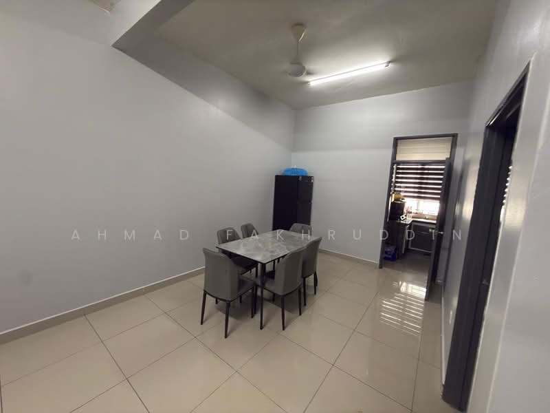Rumah Teres 2 Tingkat untuk Dijual di Tongkang Pecah (Batu Pahat) - Ahmad Fakhruddin - PropertyGuru.com.my