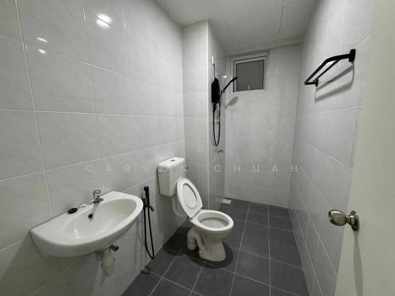 Kondominium untuk Dijual di The Zen - Carson Chuah - Bathroom - PropertyGuru.com.my