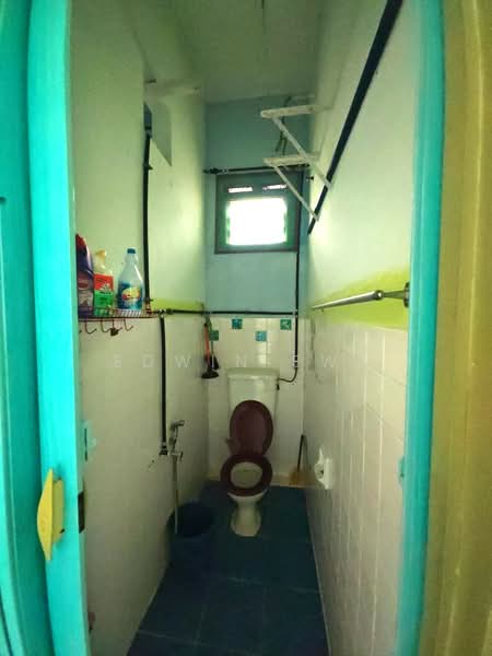 Rumah Flat untuk Disewa di Wisma Hooi Lam - Edwin Ewe - Bathroom - PropertyGuru.com.my