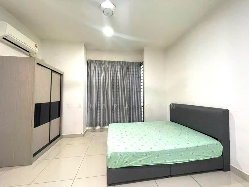 Rumah Teres 2 Tingkat untuk Disewa di Taman Mutiara Rini (Skudai) - Sandra Gan - Bedroom - PropertyGuru.com.my
