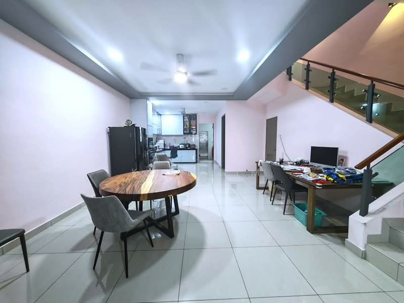 Rumah Teres 2-Tingkat untuk Dijual di Taman Seri Austin (Tebrau) - Karl Lim - Dining Room - PropertyGuru.com.my