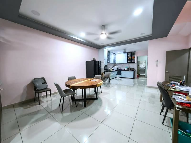 Rumah Teres 2-Tingkat untuk Dijual di Taman Seri Austin (Tebrau) - Karl Lim - Dining Room - PropertyGuru.com.my