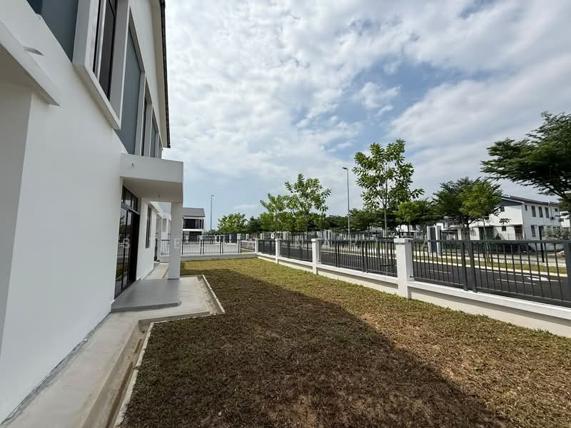 Rumah Kluster untuk Dijual di Taman Mutiara Rini (Skudai) - Stella Narita - Exterior - PropertyGuru.com.my
