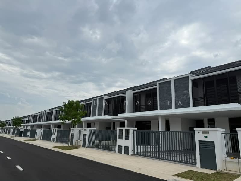 Rumah Kluster untuk Dijual di Taman Mutiara Rini (Skudai) - Stella Narita - Exterior - PropertyGuru.com.my