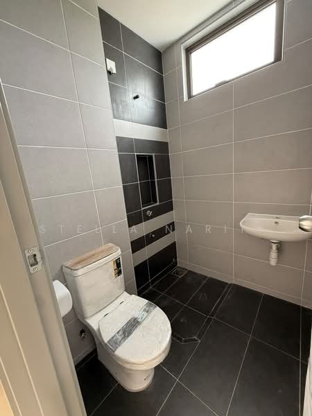 Rumah Kluster untuk Dijual di Taman Mutiara Rini (Skudai) - Stella Narita - Bathroom - PropertyGuru.com.my