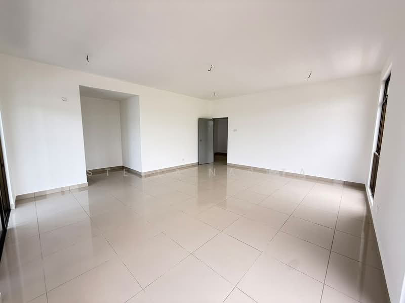 Rumah Kluster untuk Dijual di Taman Mutiara Rini (Skudai) - Stella Narita - Living Room - PropertyGuru.com.my