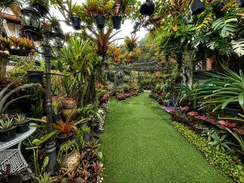 Rumah Teres 2 Tingkat untuk Dijual di Alam Damai (Cheras) - Azli Ibrahim - Garden - PropertyGuru.com.my
