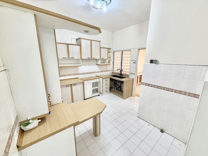 Semi-Detached House for Rent in Bandar Mahkota Cheras (Cheras) - Ray Chan - Kitchen - PropertyGuru.com.my