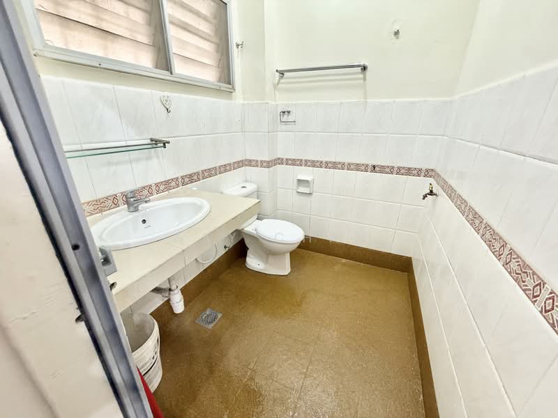 Semi-Detached House for Rent in Bandar Mahkota Cheras (Cheras) - Ray Chan - Bathroom - PropertyGuru.com.my