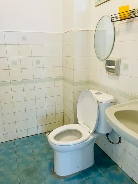 Pangsapuri untuk Dijual di Ixora Apartments - Kweenie Chong - PropertyGuru.com.my