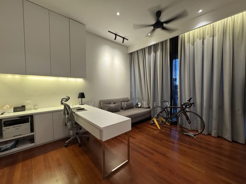 Rumah Berkembar untuk Dijual di Setia Alam (Selangor) - Vivian Tew - Study - PropertyGuru.com.my