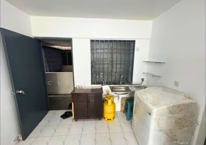 Flat for Sale at Desa Pinang 2 - Clifton Chee - Kitchen - PropertyGuru.com.my