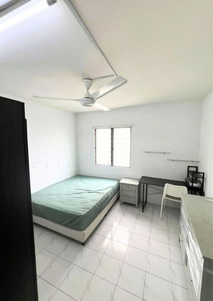 Flat for Sale at Desa Pinang 2 - Clifton Chee - Bedroom - PropertyGuru.com.my