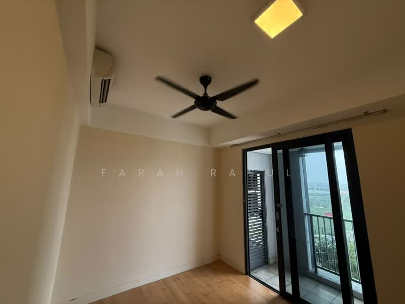 Servis Apartment untuk Disewa di Radia Residences - Farah Rasul - Balcony - PropertyGuru.com.my