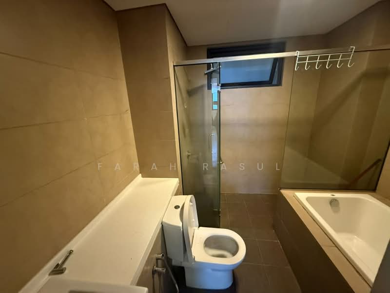 Servis Apartment untuk Disewa di Radia Residences - Farah Rasul - Bathroom - PropertyGuru.com.my