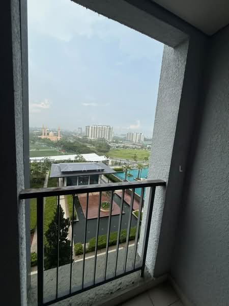 Servis Apartment untuk Disewa di Radia Residences - Farah Rasul - View - PropertyGuru.com.my