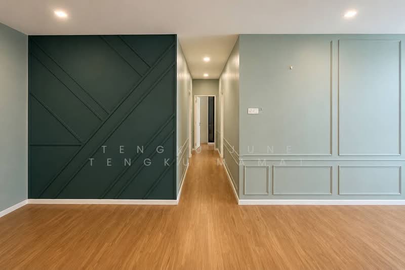 Condominium for Sale at Lakefront Residence - Tengku June Tengku Mamat - PropertyGuru.com.my