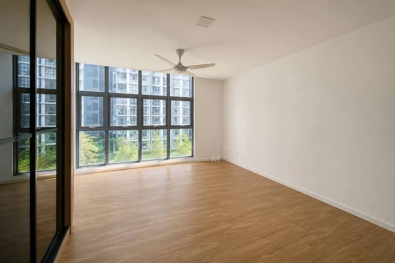 Condominium for Sale at Lakefront Residence - Tengku June Tengku Mamat - PropertyGuru.com.my
