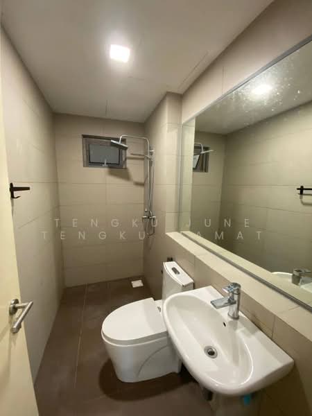 Condominium for Sale at Lakefront Residence - Tengku June Tengku Mamat - PropertyGuru.com.my