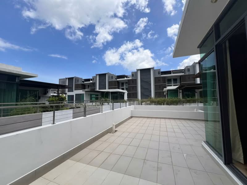 Twin Villa for Sale in Gelugor (Penang) - Enoch Tiu - Exterior - PropertyGuru.com.my