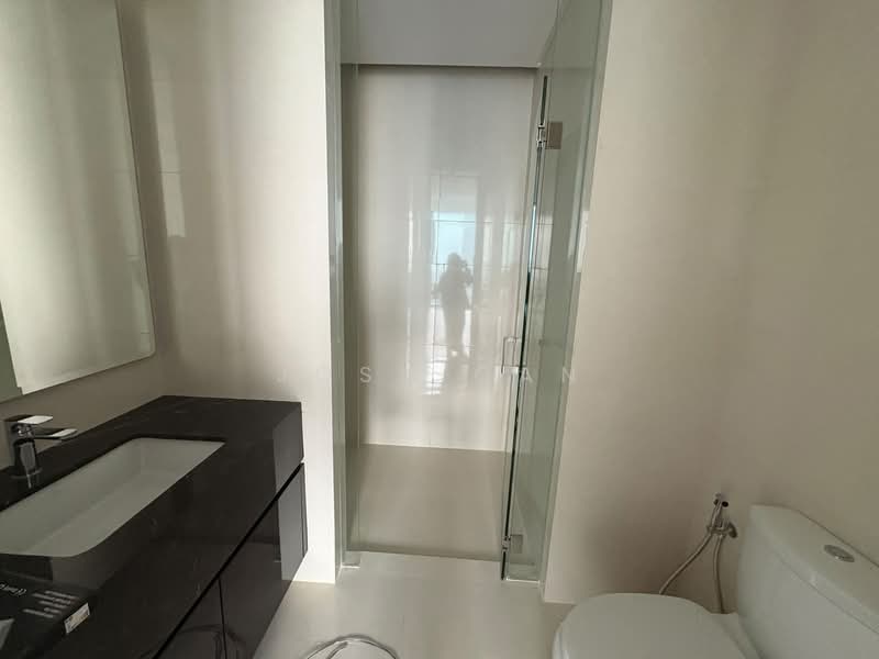 Servis Apartment untuk Disewa di Pavilion Damansara Heights - Josh Gan - Bathroom - PropertyGuru.com.my