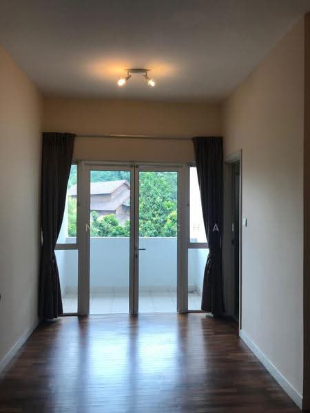 Townhouse for Sale in Sunway Damansara (Kota Damansara) - Angie Chai - Balcony - PropertyGuru.com.my