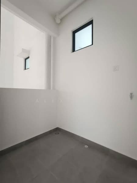 Service Residence for Sale at Twin Tower Residence - Alex How - Interior - PropertyGuru.com.my