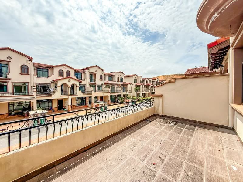 3-storey Terraced House for Sale in Diamond City (Semenyih) - Izzat Zamros - Exterior - PropertyGuru.com.my