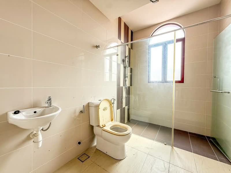 3-storey Terraced House for Sale in Diamond City (Semenyih) - Izzat Zamros - PropertyGuru.com.my