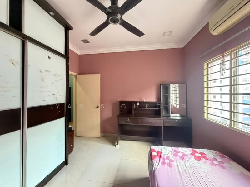 Townhouse for Sale in Jalan Ipoh (Kuala Lumpur) - Yanis Cheong - Bedroom - PropertyGuru.com.my