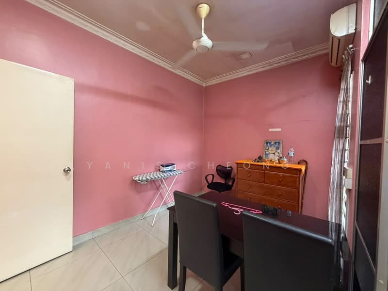 Townhouse for Sale in Jalan Ipoh (Kuala Lumpur) - Yanis Cheong - Interior - PropertyGuru.com.my