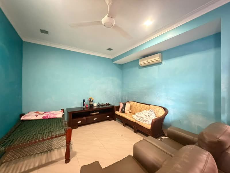 Townhouse for Sale in Jalan Ipoh (Kuala Lumpur) - Yanis Cheong - Living Room - PropertyGuru.com.my