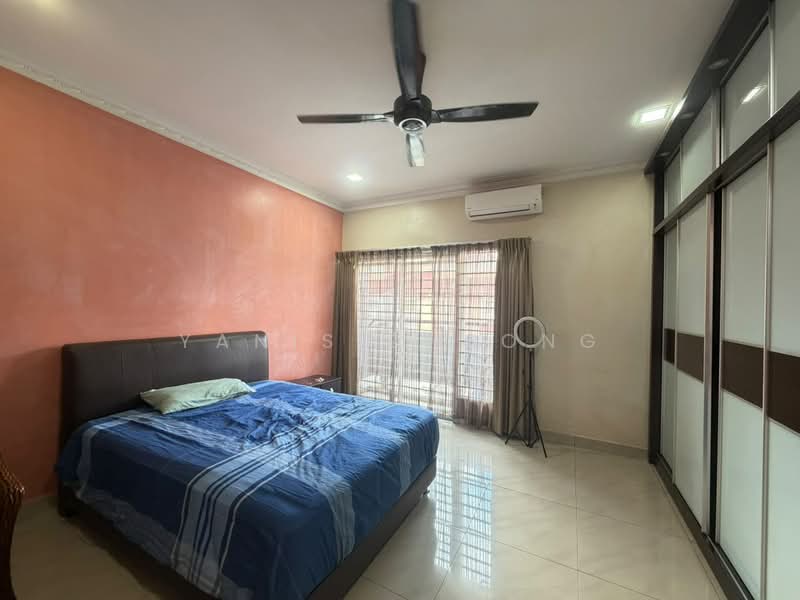 Townhouse for Sale in Jalan Ipoh (Kuala Lumpur) - Yanis Cheong - Bedroom - PropertyGuru.com.my