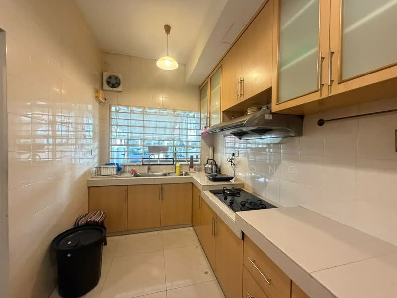 Townhouse for Sale in Jalan Ipoh (Kuala Lumpur) - Yanis Cheong - Kitchen - PropertyGuru.com.my