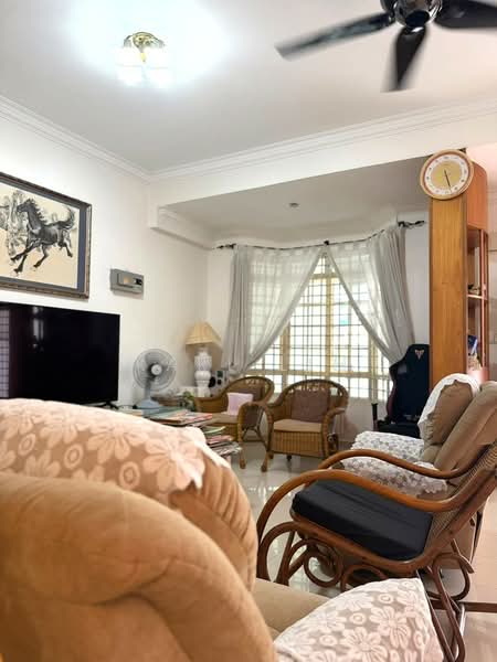 2-storey Terraced House for Sale in Johor Bahru (Johor) - Karl Lim - Living Room - PropertyGuru.com.my