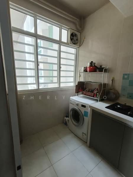 Kondominium untuk Dijual di The Spring - Zherlynn Ho - Kitchen - PropertyGuru.com.my
