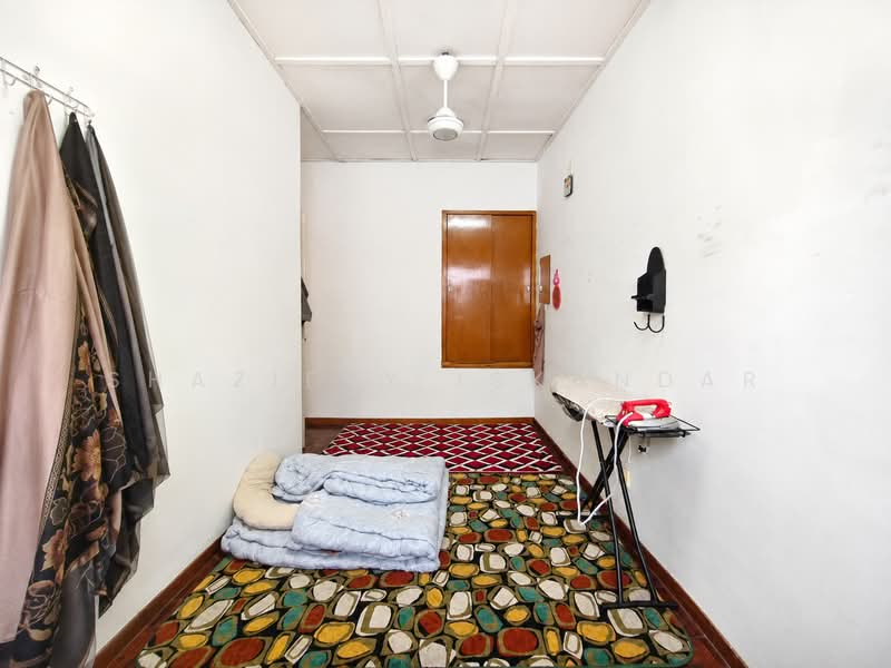 2-storey Terraced House for Sale in Batu Caves (Selangor) - Shaziery Iskandar - Corridor - PropertyGuru.com.my