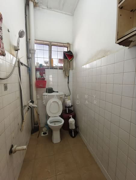 2-storey Terraced House for Sale in Batu Caves (Selangor) - Shaziery Iskandar - Bathroom - PropertyGuru.com.my