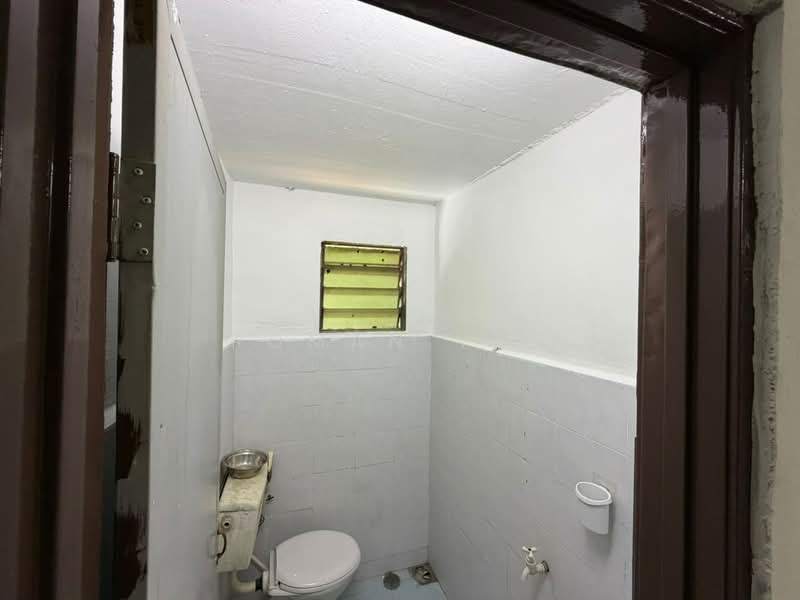 Rumah Teres 2 Tingkat untuk Dijual di Taman Velox (Rawang) - Roman Yap - Bathroom - PropertyGuru.com.my
