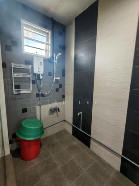 Condominium for Sale at Nusavilla - Alan Lee - Bathroom - PropertyGuru.com.my